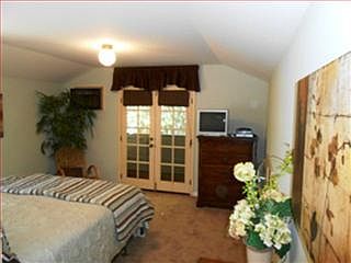 5th image of 1155 Crescent Dr