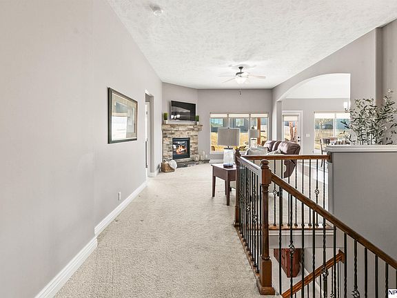 4th image of 18413 Izard Cir