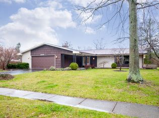 1210 Brainard Woods Dr, Dayton, OH 45458