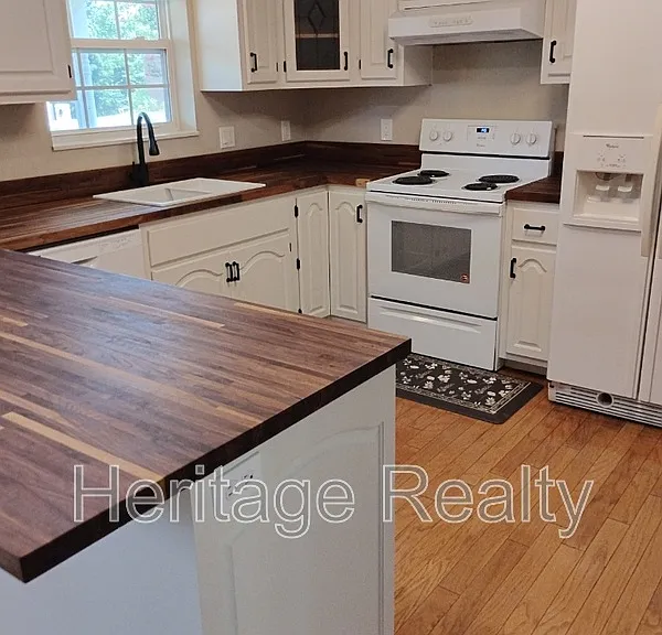 2707 Lady Bug Ln — Photo 6
