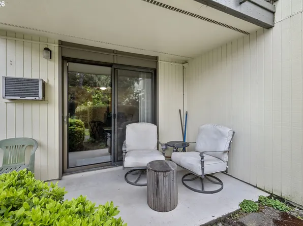 4059 Donald St APT D, Eugene, OR 97405