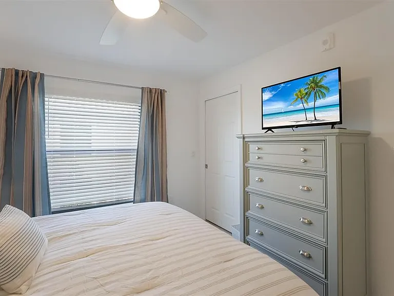5721 Palmer Cir #201 — Photo 25