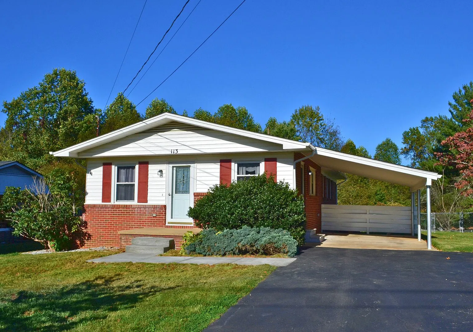 113 Harrell Rd — Photo 1