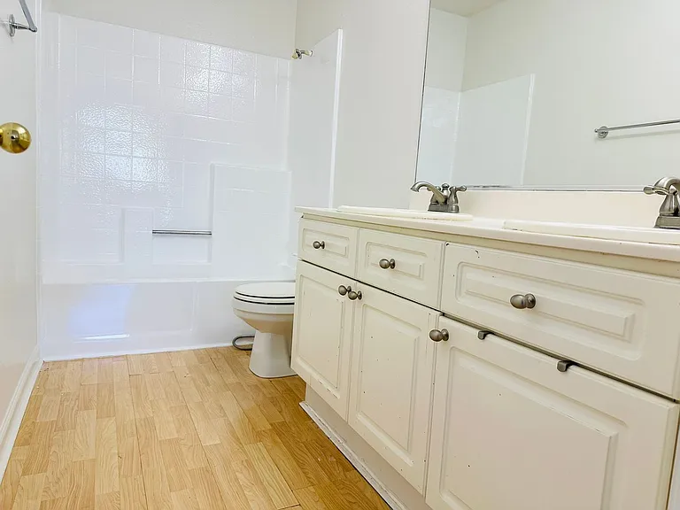 26253 King Edwards Dr — Photo 43