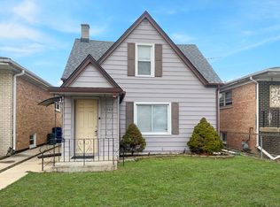 7748 Newland Ave, Burbank, IL 60459