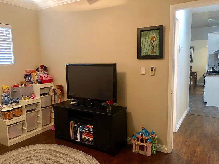 2018 Plant Ave #A — Photo 15