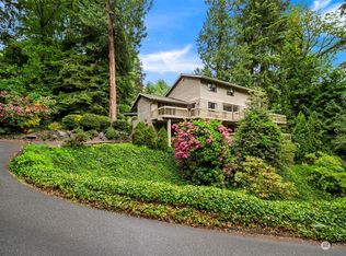 4315 Fernbrook Dr, Mercer Island, WA 98040