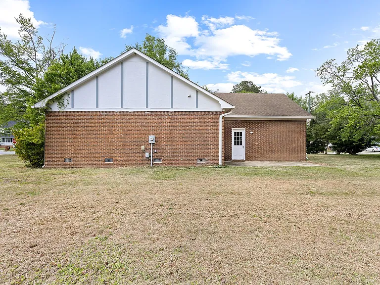 103 Balsam Rd — Photo 24
