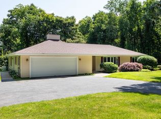 94 Dudley Rd, Sutton, MA 01590