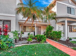 290 NW 106th Ave, Pembroke Pines, FL 33026