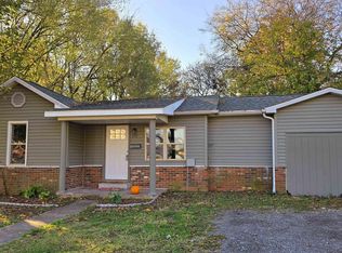 722 W Church St, Benton, IL 62812