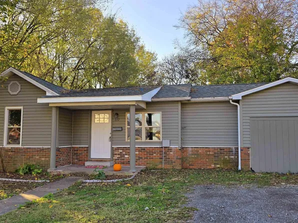 722 W Church St, Benton, IL 62812