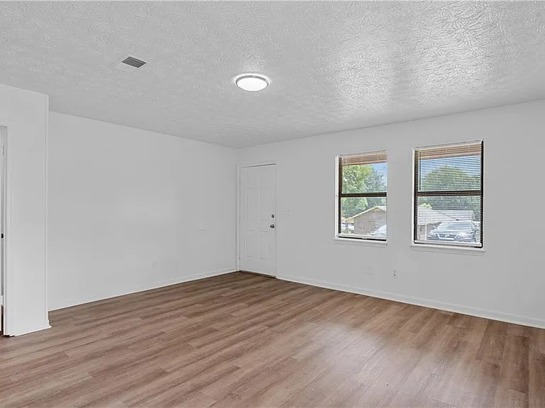 340 Tanglewood Dr #A — Photo 5