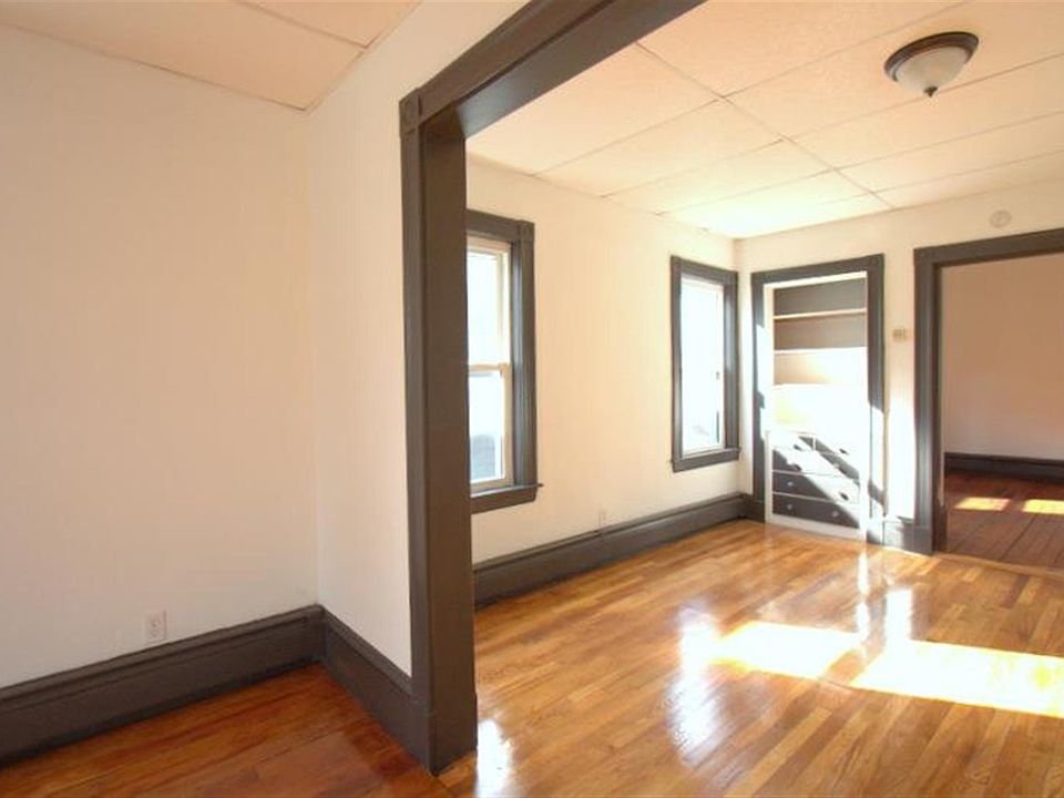 1st image of 51 Hinckley St #3
