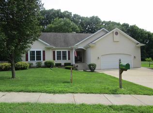 2808 10th Ave, Moline, IL 61265