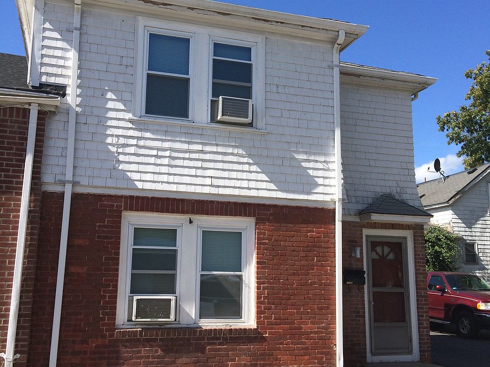 1st image of 1343 Plainfield St
