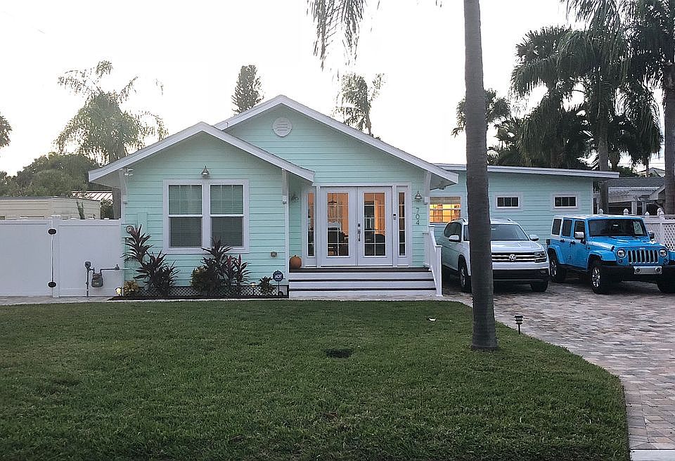 1st image of 704 Bruce Ave