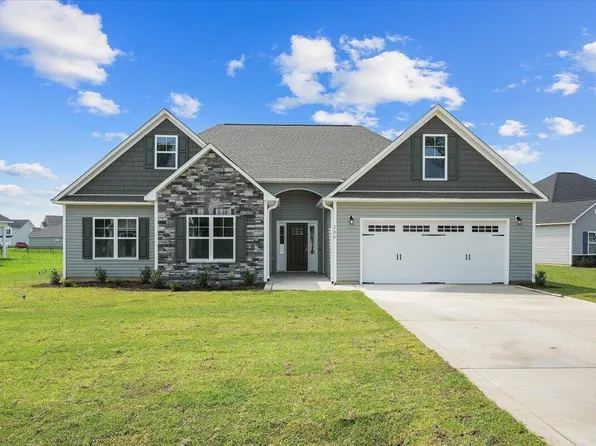 206 Talton Estates Dr, Pikeville, NC 27863