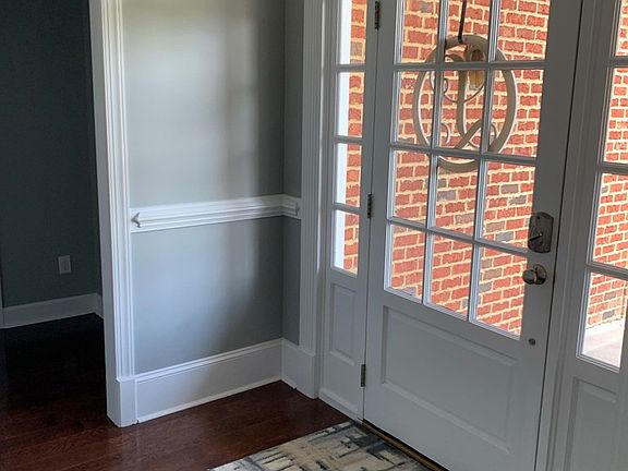 4th image of 5195 Village Way