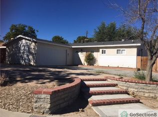 45457 Gingham Ave, Lancaster, CA 93535