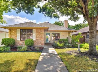 518 Riverside Dr, New Braunfels, TX 78130