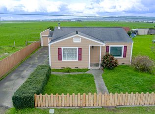 3781 Grizzly Bluff Rd, Ferndale, CA 95536