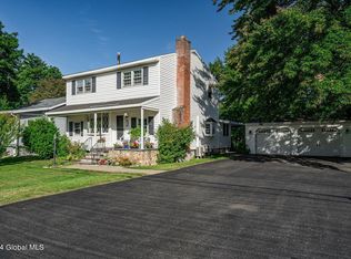 35 Van Heusen St, Albany, NY 12205