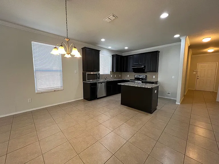 3032 Walker Creek Dr — Photo 11
