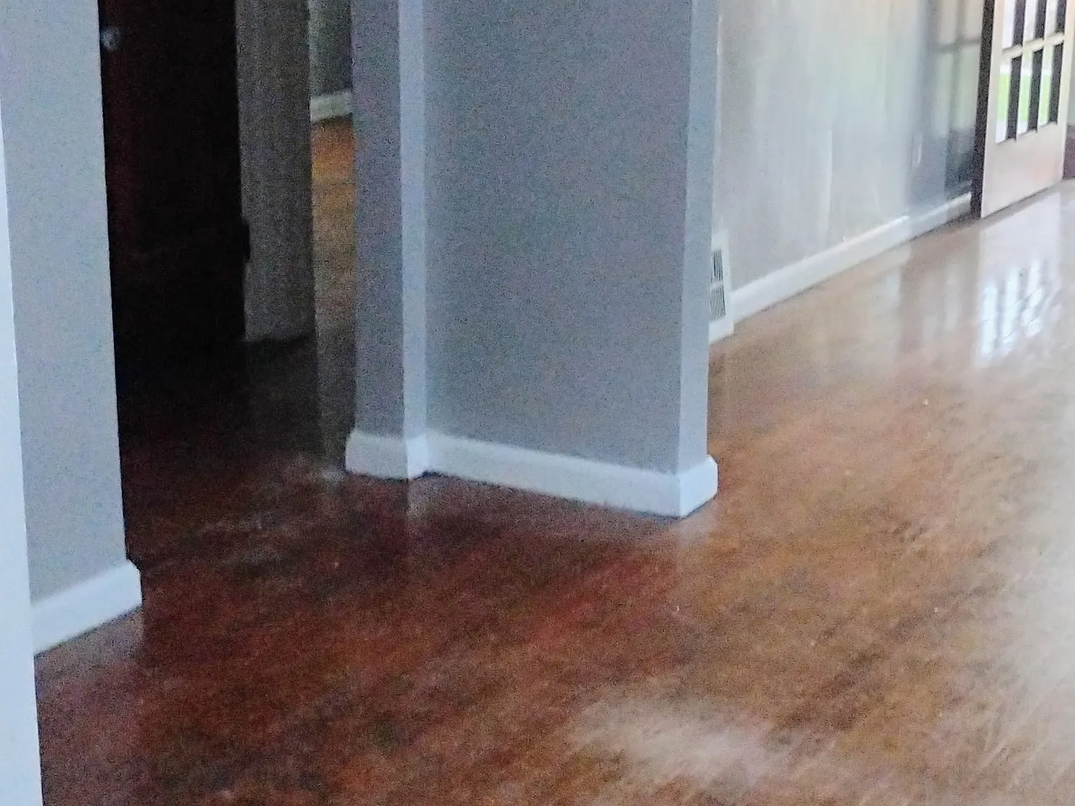 2 bed, 858 sqft, $1,200 — Photo 3