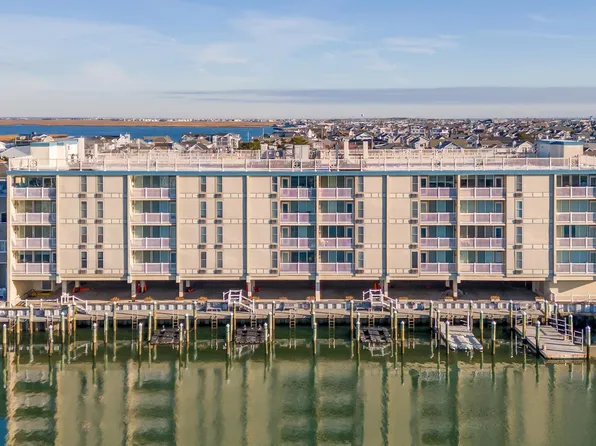 351 96th St APT 413, Stone Harbor, NJ 08247