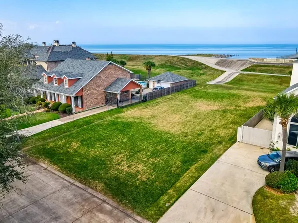 Palm Vista Dr, Metairie, LA 70003