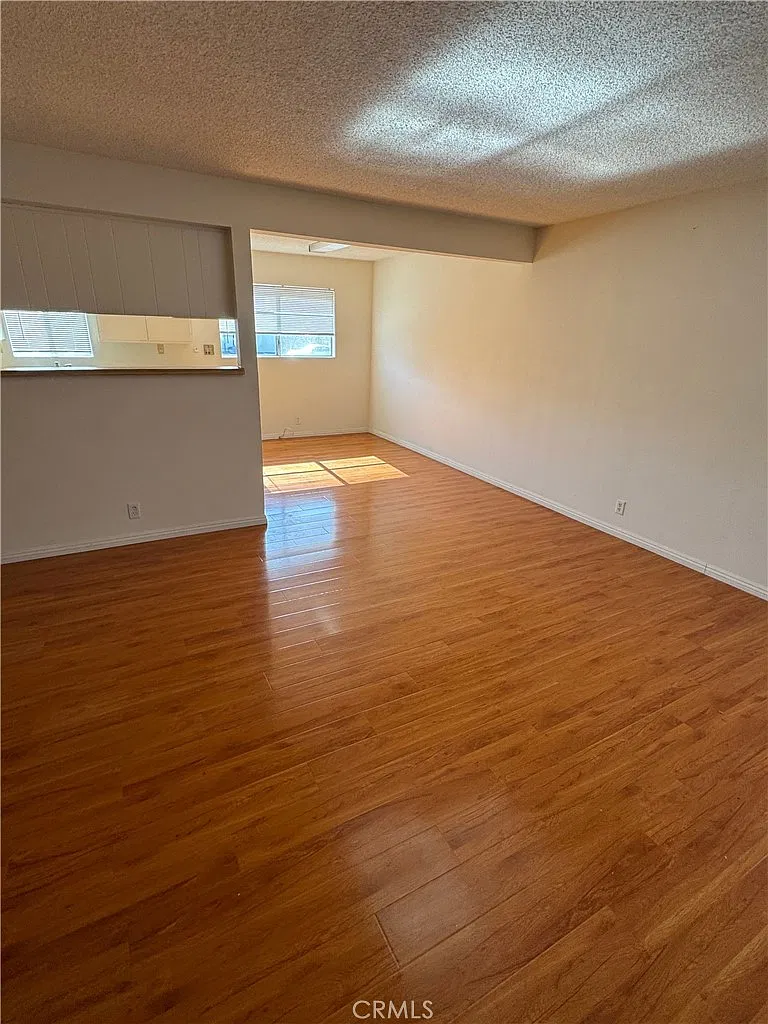 2 bed, 1242 sqft, $2,400 — Photo 2
