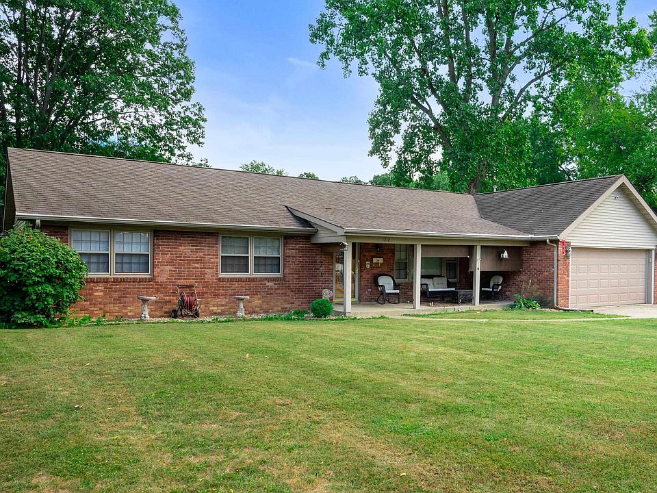 1st image of 1212 Greenbriar Dr