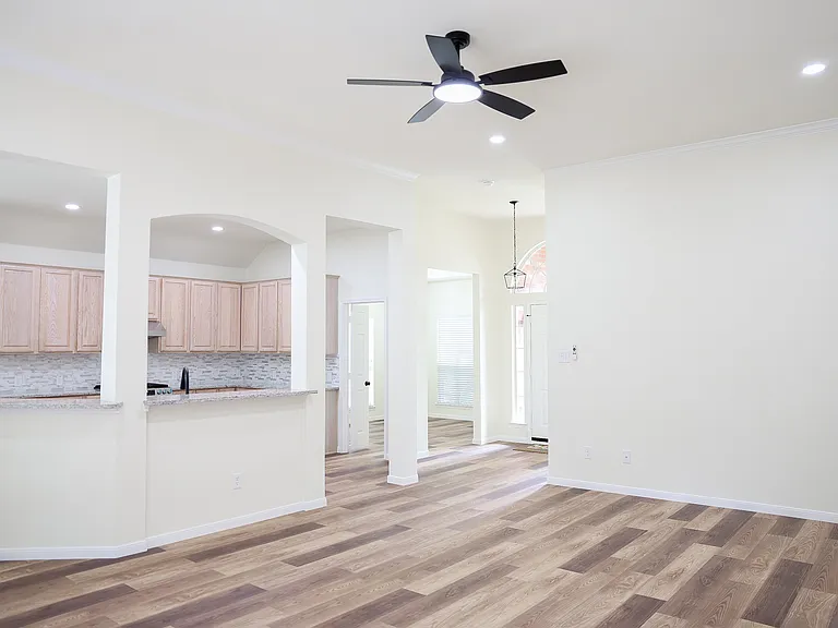 8509 Chalton Dr — Photo 37