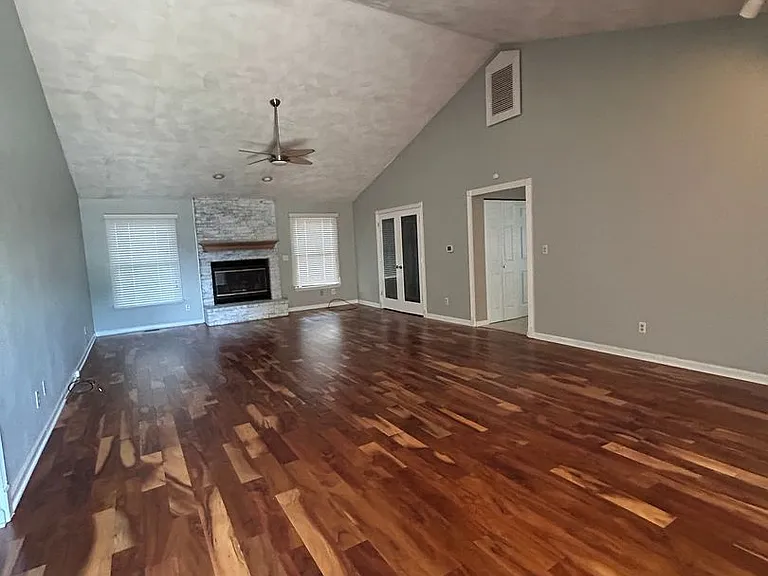 21 Archview Dr — Photo 2