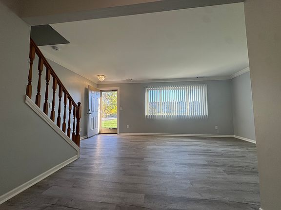 2nd image of 29419 Maurice Ct
