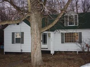 1212 Cedar St, Bismarck, MO 63624