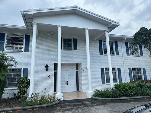 2220 NE 68th St #1023 Photo 1