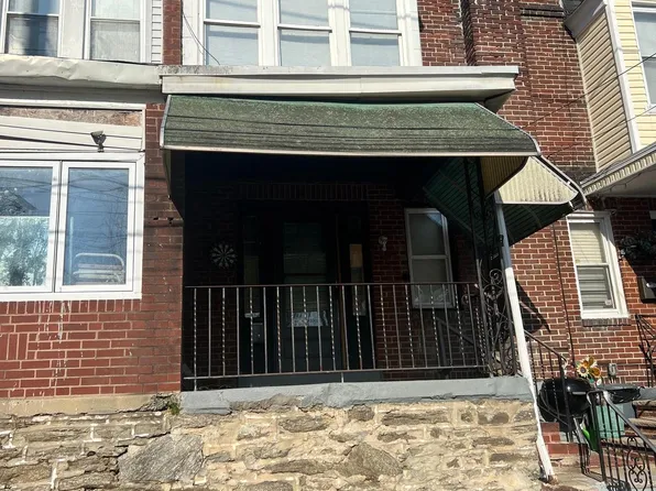 6052 N Beechwood St, Philadelphia, PA 19138
