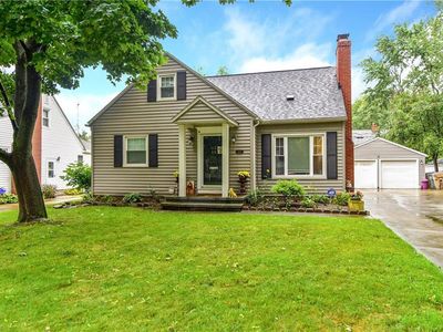 2453 18th St, Cuyahoga Falls, OH, 44223