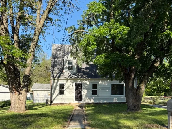 2812 Searles Ave, Rockford, IL 61101