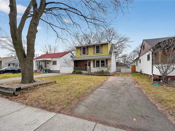 283 Ivon Ave, Hamilton, ON L8H 5T3