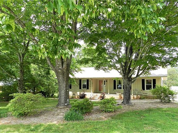 2nd image of 4511 Indian Wells Dr