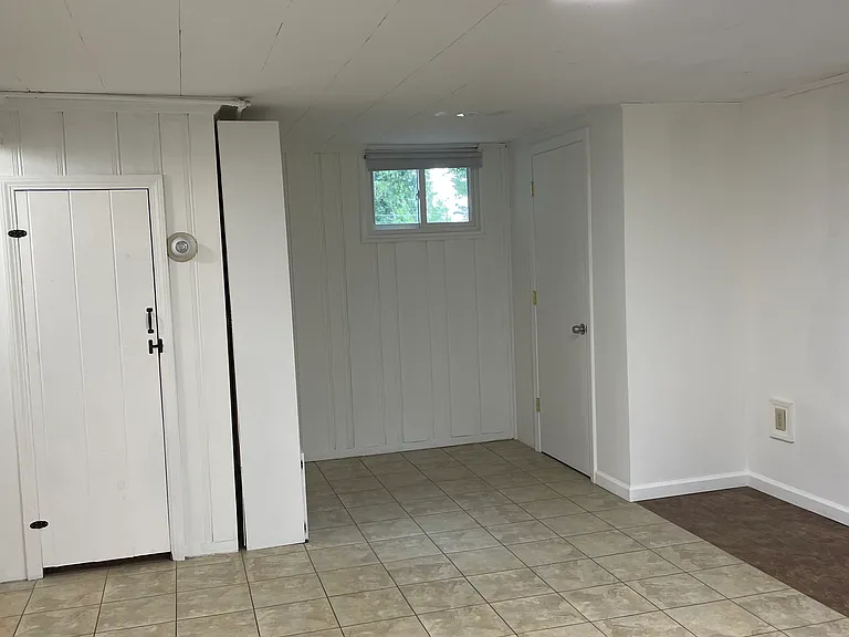 12 Crest Rd — Photo 19