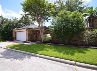1706 Linfield Way, Houston, TX 77058
