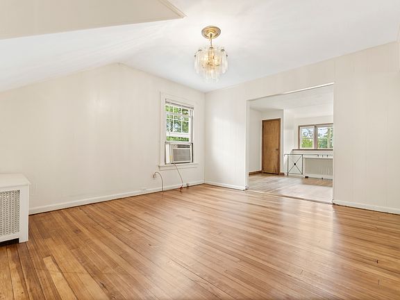 5th image of 69 Boyden Ave Floor 2