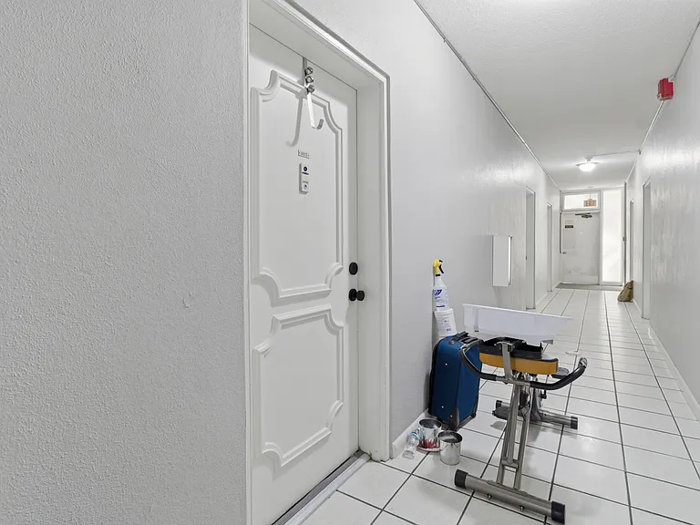 4611 W Fig St #103 — Photo 27