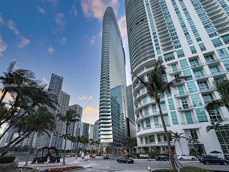 300 Biscayne Boulevard Way #3805W — Photo 24