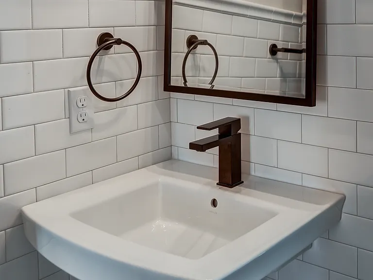 1523 W Cary St #2 — Photo 17