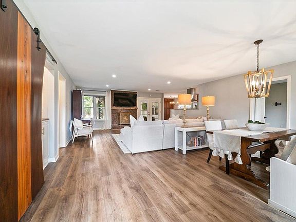 5th image of 2265 Pike Wood Dr